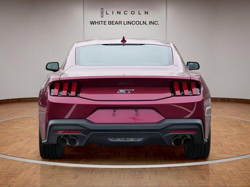 Molten Magenta Metallic Tri-coat 2025 Ford Mustang GT Premium