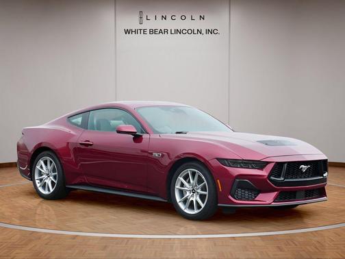 Molten Magenta Metallic Tri-coat 2025 Ford Mustang GT Premium