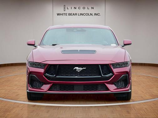 Molten Magenta Metallic Tri-coat 2025 Ford Mustang GT Premium