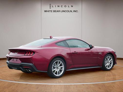 Molten Magenta Metallic Tri-coat 2025 Ford Mustang GT Premium
