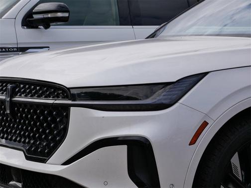 2024 Lincoln Nautilus Reserve