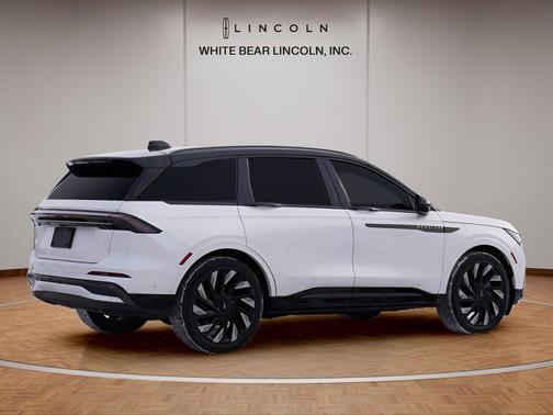 2024 Lincoln Nautilus Reserve