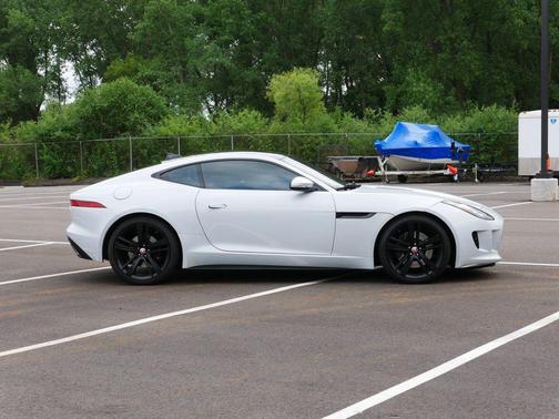 Polaris White 2017 Jaguar F-TYPE Premium