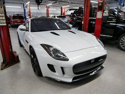 Polaris White 2017 Jaguar F-TYPE Premium