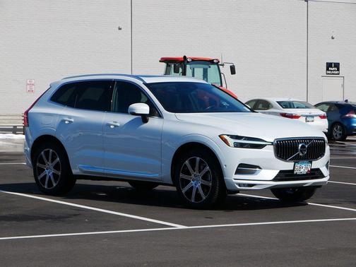 2021 Volvo XC60 T6 Inscription