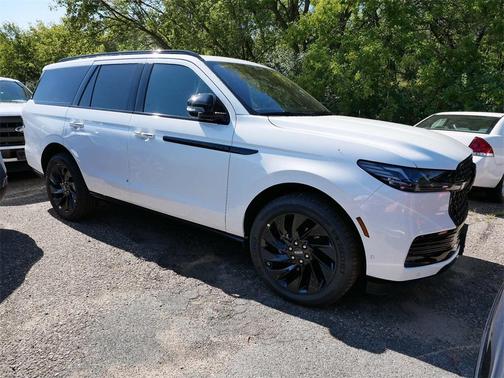 2025 Lincoln Navigator Reserve