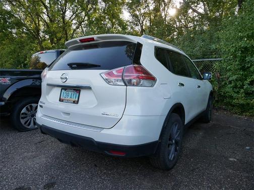 2016 Nissan Rogue SL