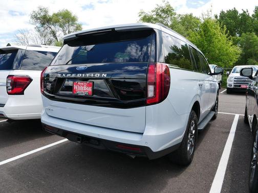 Silver Metallic 2025 Ford Expedition Active