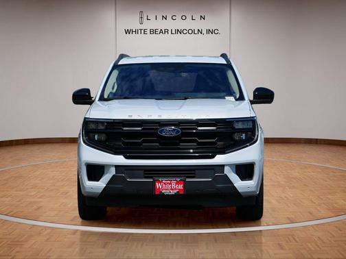 Silver Metallic 2025 Ford Expedition Active