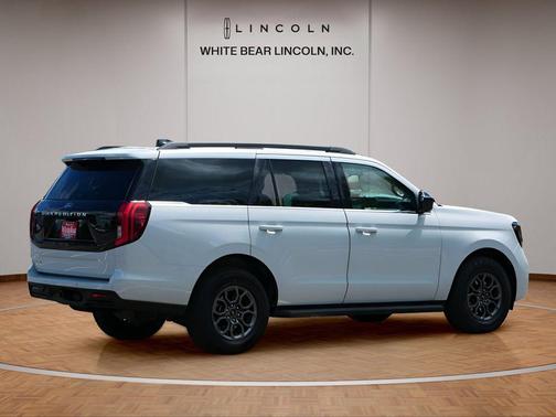 Silver Metallic 2025 Ford Expedition Active