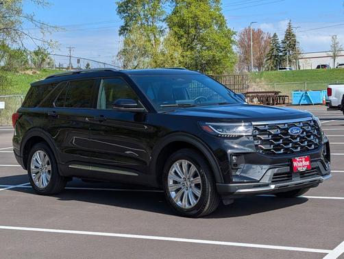 Agate Black Metallic 2025 Ford Explorer Platinum