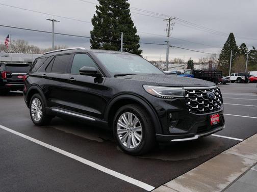 Agate Black Metallic 2025 Ford Explorer Platinum