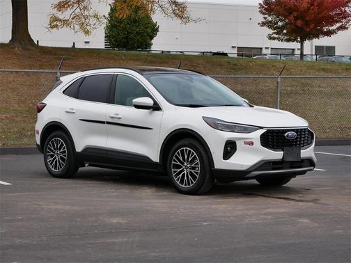 2023 Ford Escape PHEV SE