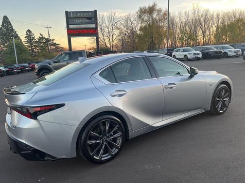 2022 Lexus IS 350 Base