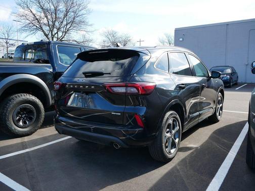 Agate Black Metallic 2024 Ford Escape ST-Line