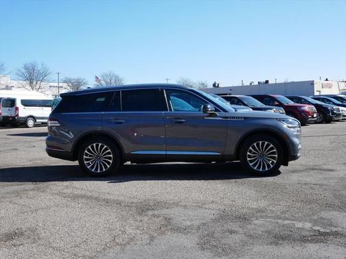2023 Lincoln Aviator Standard AWD
