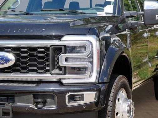 2025 Ford F-450 Platinum