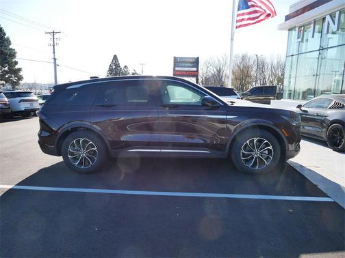 2024 Lincoln Nautilus Premiere