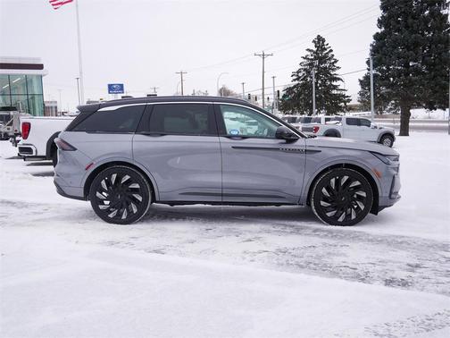 2024 Lincoln Nautilus Black Label