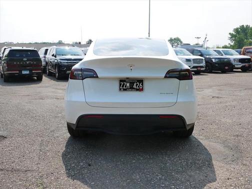 2024 Tesla Model Y Long Range Dual Motor All-Wheel Drive