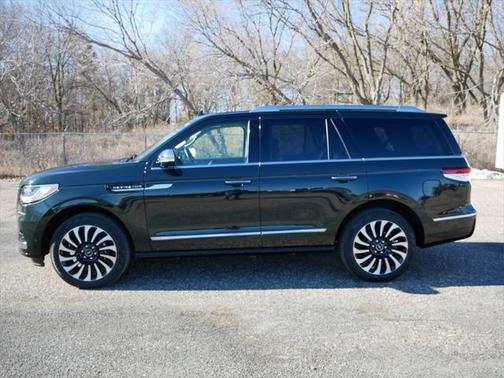 2022 Lincoln Navigator Black Label