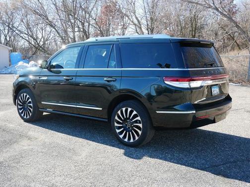 2022 Lincoln Navigator Black Label