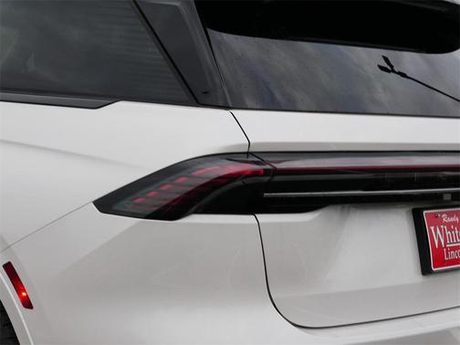 2024 Lincoln Nautilus Black Label