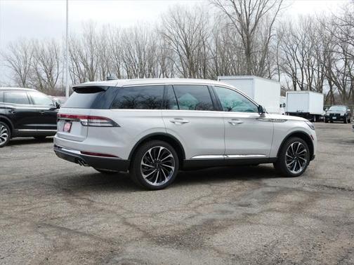 2025 Lincoln Aviator Reserve AWD