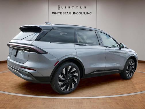 2025 Lincoln Nautilus Reserve