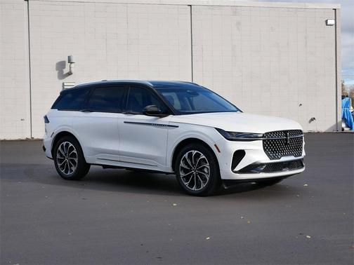 2024 Lincoln Nautilus Reserve