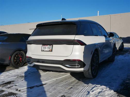 2024 Lincoln Nautilus Reserve