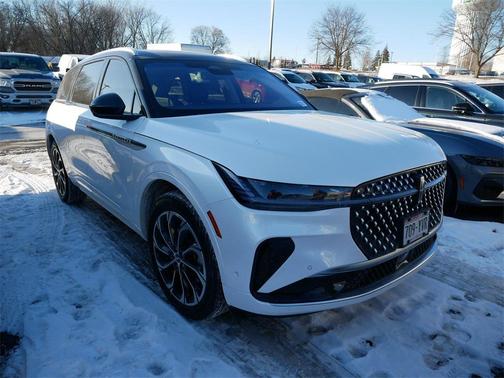 2024 Lincoln Nautilus Reserve