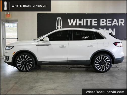 White Platinum Tri-Coat 2019 Lincoln Nautilus Black Label