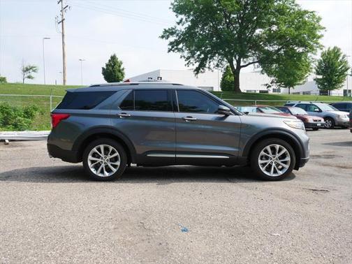 2023 Ford Explorer Platinum