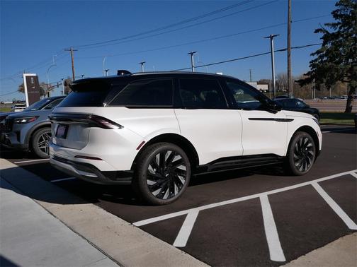 2025 Lincoln Nautilus Reserve