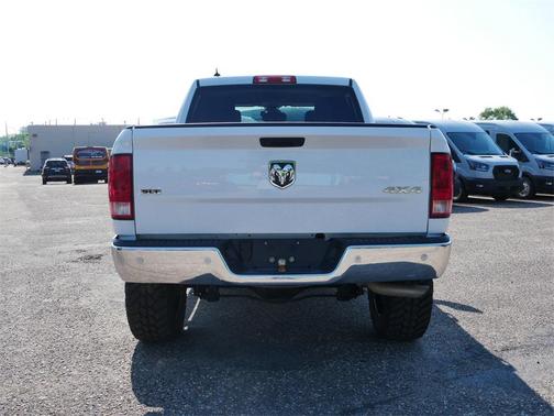 2022 RAM 1500 Classic SLT