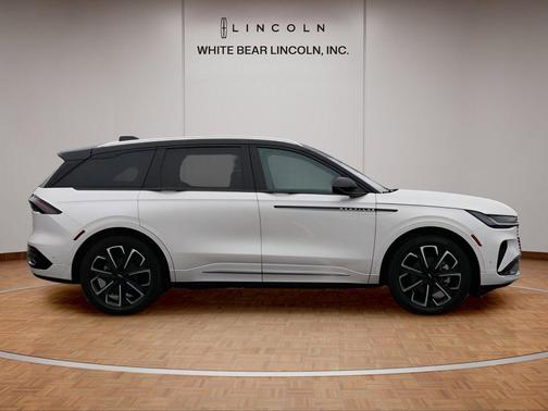 2024 Lincoln Nautilus Reserve