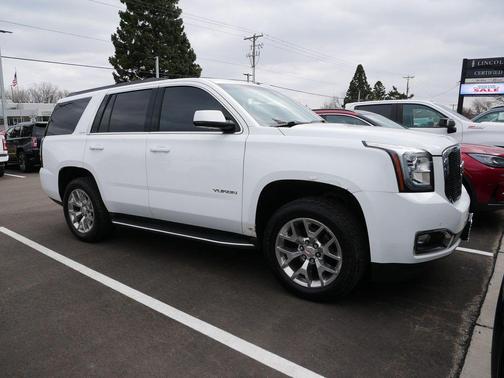 Summit White 2015 GMC Yukon SLE