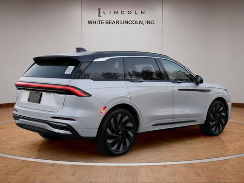 2024 Lincoln Nautilus Black Label