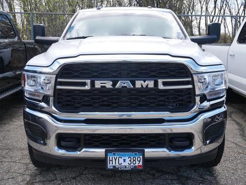 2022 RAM 2500 Tradesman Crew Cab 4x4 6'4' Box