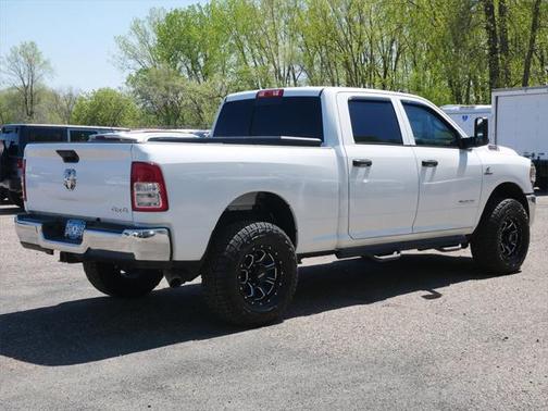2022 RAM 2500 Tradesman Crew Cab 4x4 6'4' Box