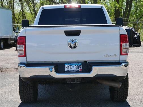 2022 RAM 2500 Tradesman Crew Cab 4x4 6'4' Box