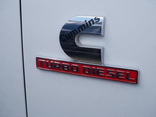 2022 RAM 2500 Tradesman Crew Cab 4x4 6'4' Box
