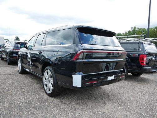 2025 Lincoln Navigator Black Label