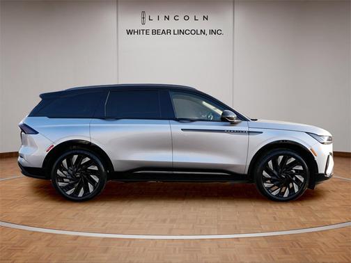 2025 Lincoln Nautilus Reserve
