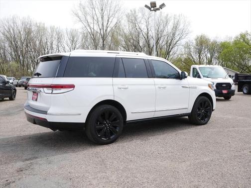 2023 Lincoln Navigator Reserve