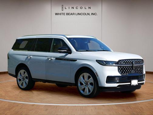 Crystal White 2025 Lincoln Navigator Black Label