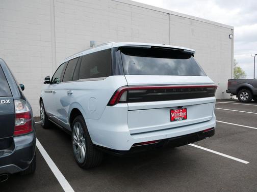 Crystal White 2025 Lincoln Navigator Black Label