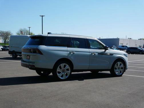 Crystal White 2025 Lincoln Navigator Black Label