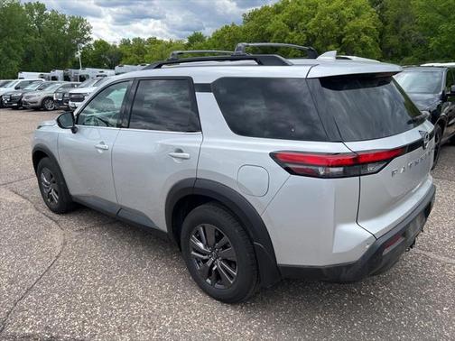 2023 Nissan Pathfinder SV 4WD